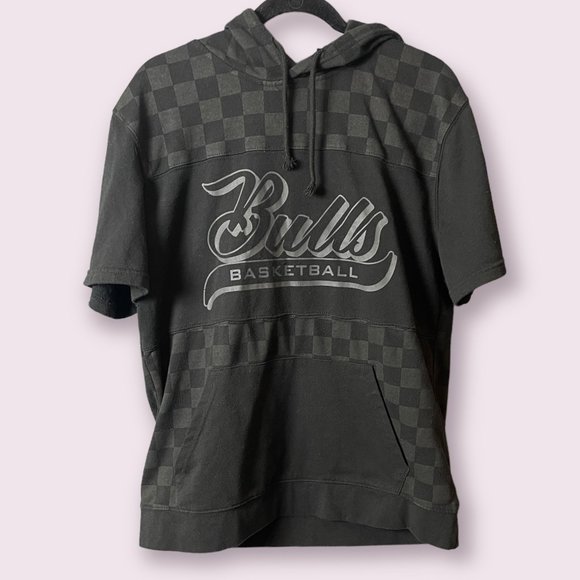 NBA Chicago Bulls Black on Black Short-Sleeve Checkerboard Hoodie - Large - Picture 1 of 9